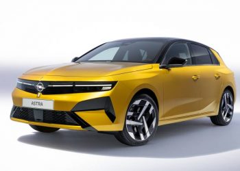 Astra pode virar SUV elétrico na Europa, mas perua será mantida